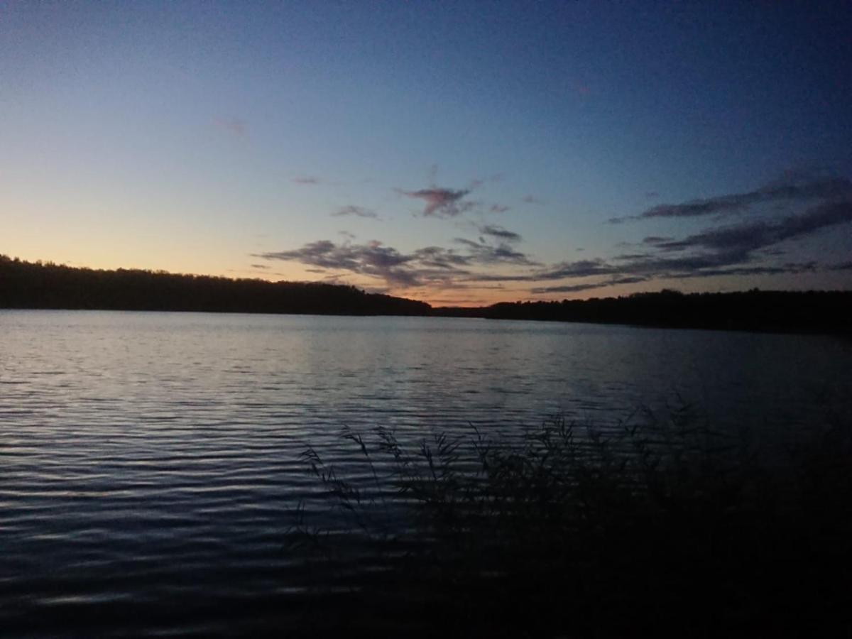 Ferienhaus Reetdach 1300Qm Privatgrundstueck Bootssteg Sauna Templin Luebbesee Uckermark Erholung Pur Seenplatte Petersdorf  Екстериор снимка